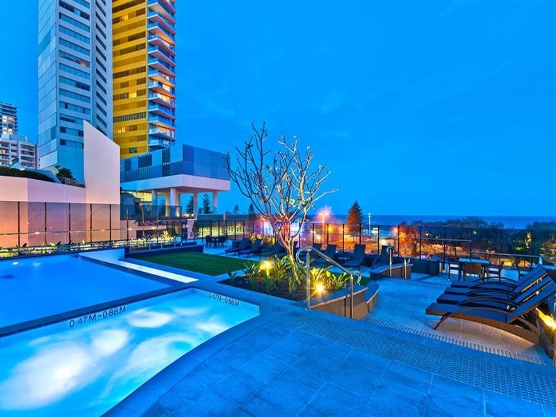 1008/4 Charles Avenue, Broadbeach QLD 4218