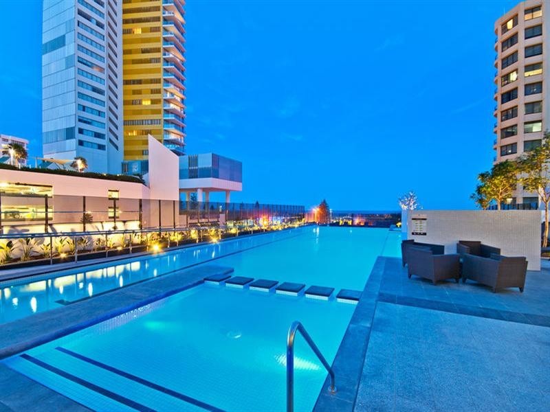 1008/4 Charles Avenue, Broadbeach QLD 4218