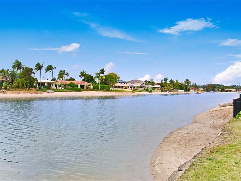 186 Mallawa Drive, Palm Beach QLD 4221