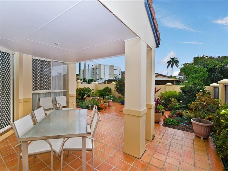 1/58 Tallebudgera Drive, Palm Beach QLD 4221
