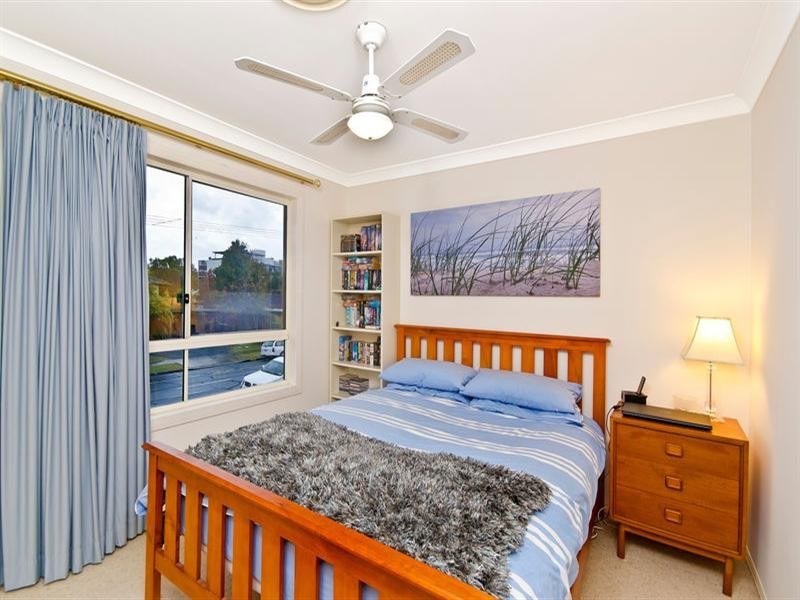 1/58 Tallebudgera Drive, Palm Beach QLD 4221