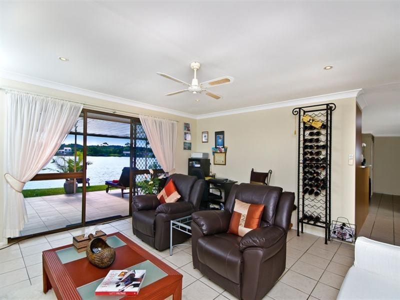 43 Ironbark Street, Elanora QLD 4221