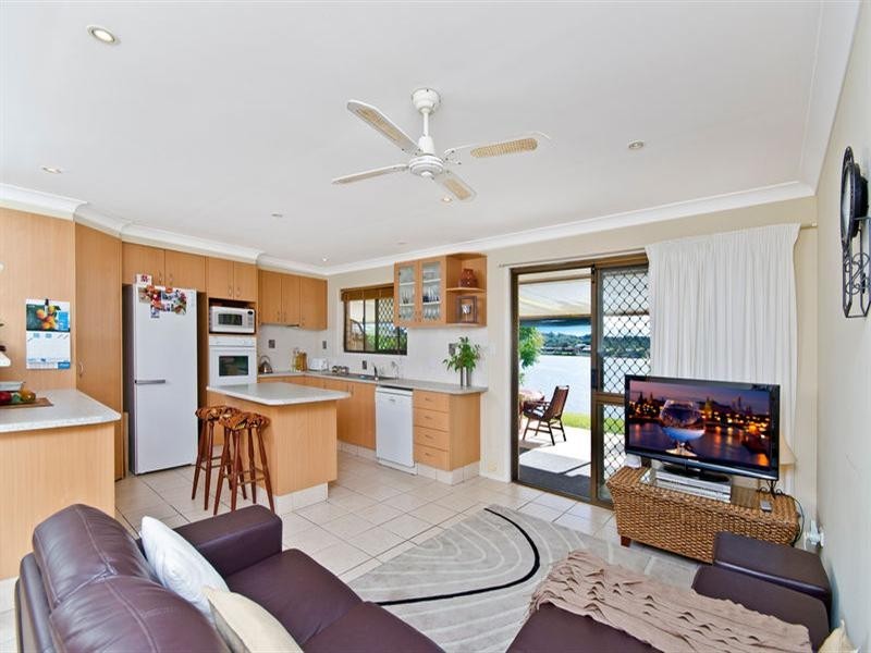 43 Ironbark Street, Elanora QLD 4221