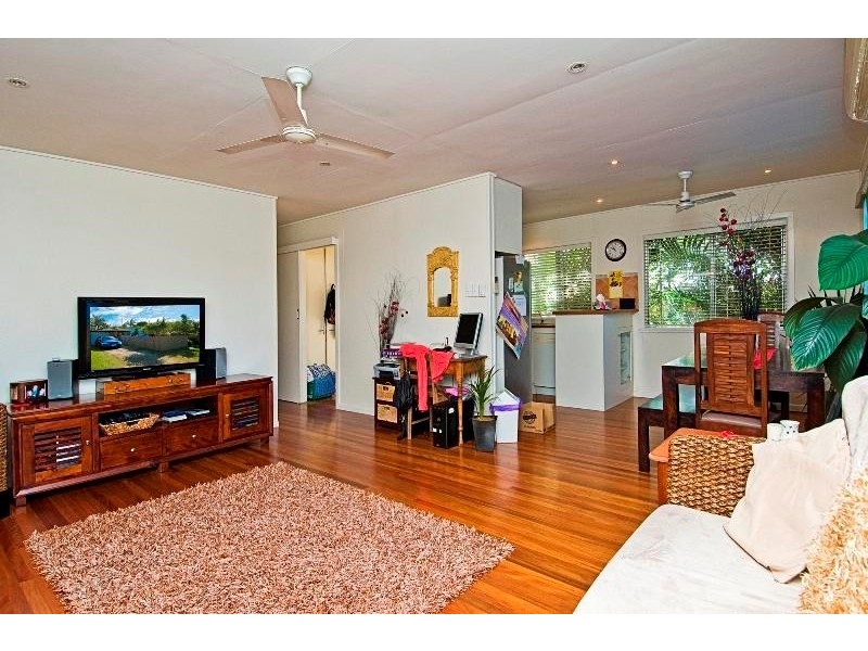 5 Celebes Avenue, Palm Beach QLD 4221