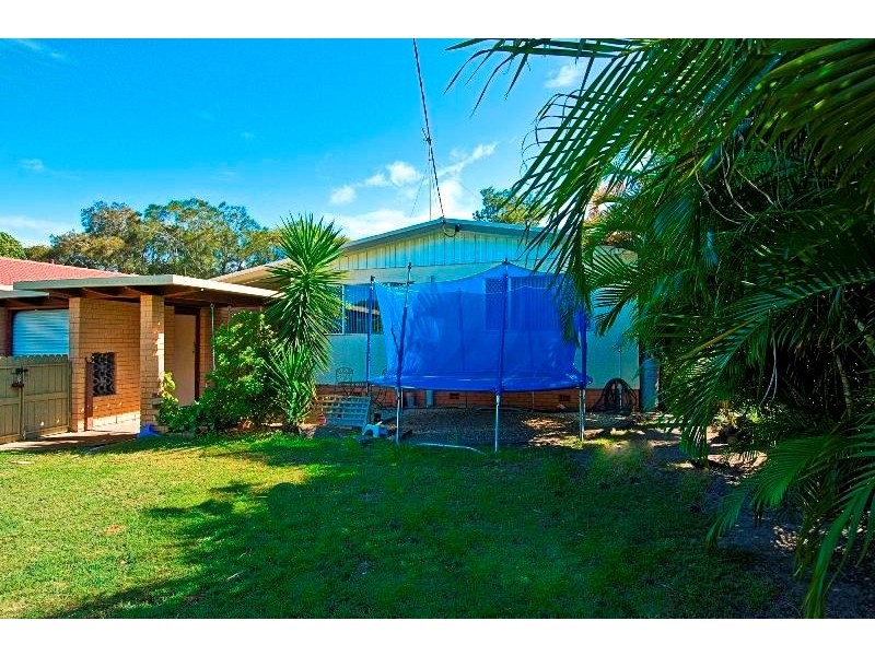 5 Celebes Avenue, Palm Beach QLD 4221