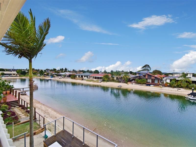 20 Dolphin Court, Palm Beach QLD 4221