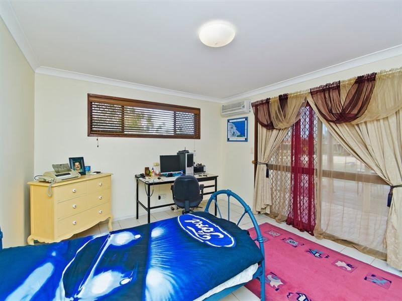 20 Dolphin Court, Palm Beach QLD 4221