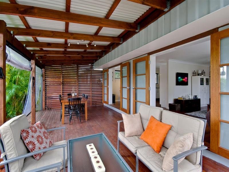 53 Manus Avenue Crn of Tahiti Avenue, Palm Beach QLD 4221