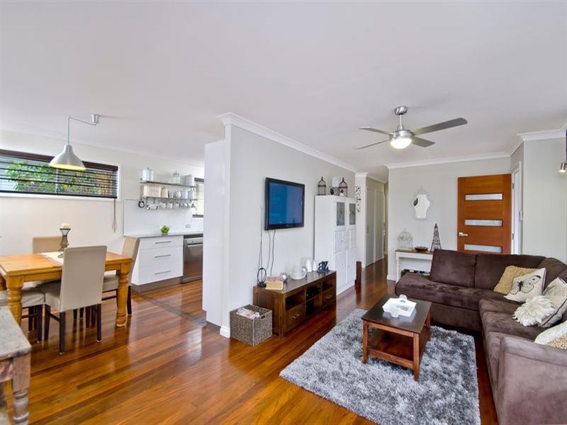53 Manus Avenue Crn of Tahiti Avenue, Palm Beach QLD 4221