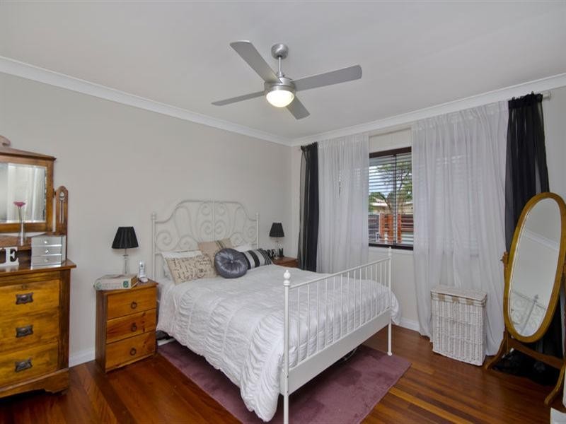 53 Manus Avenue Crn of Tahiti Avenue, Palm Beach QLD 4221