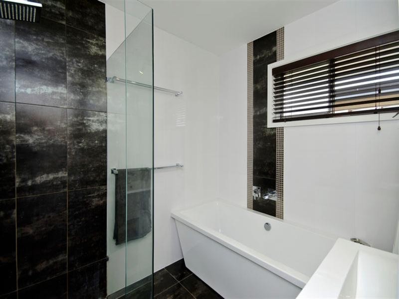 53 Manus Avenue Crn of Tahiti Avenue, Palm Beach QLD 4221