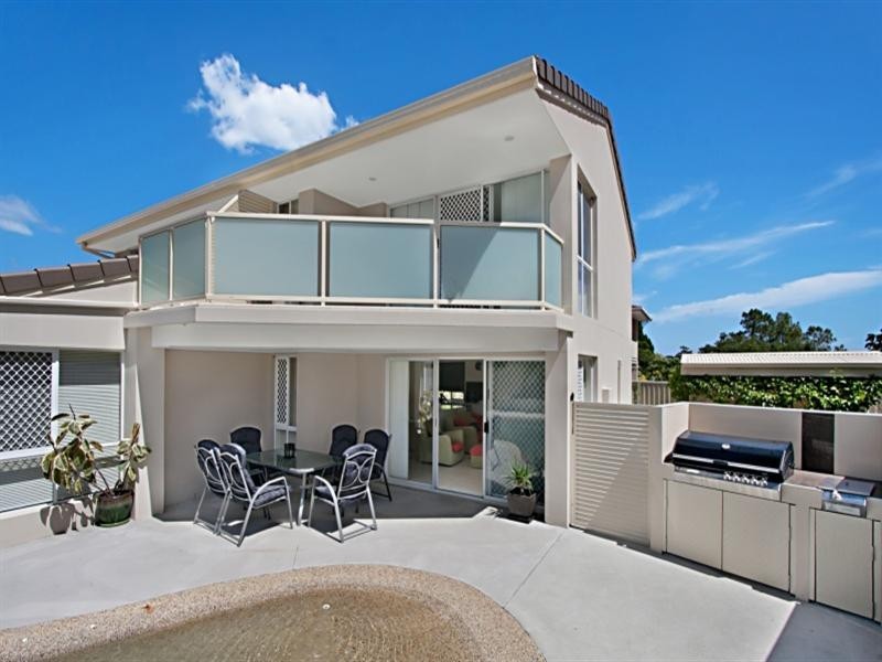 52 Jarrahdale Drive, Elanora QLD 4221