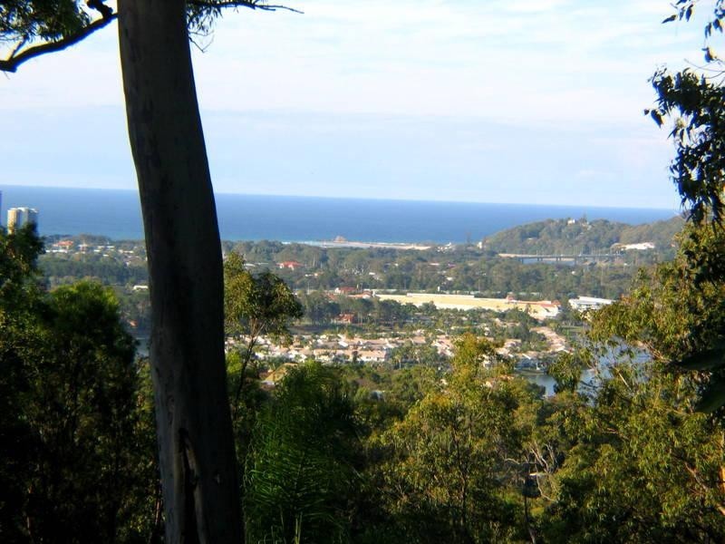 32 Simpsons Road, Currumbin Waters QLD 4223