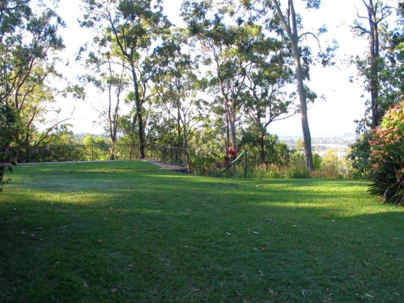 32 Simpsons Road, Currumbin Waters QLD 4223