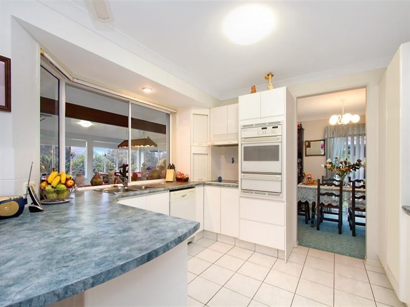 270 Nineteenth Avenue, Elanora QLD 4221