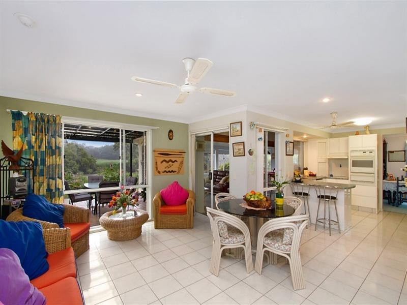 270 Nineteenth Avenue, Elanora QLD 4221