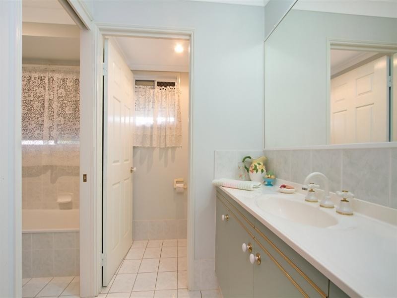 270 Nineteenth Avenue, Elanora QLD 4221