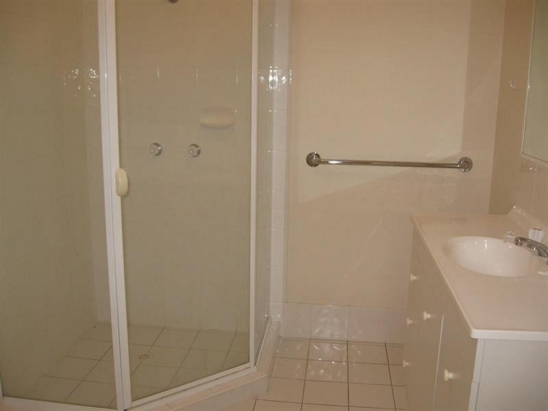 2/1045 Gold Coast Highway, Palm Beach QLD 4221