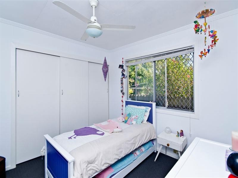 12 Iluka Street, Palm Beach QLD 4221
