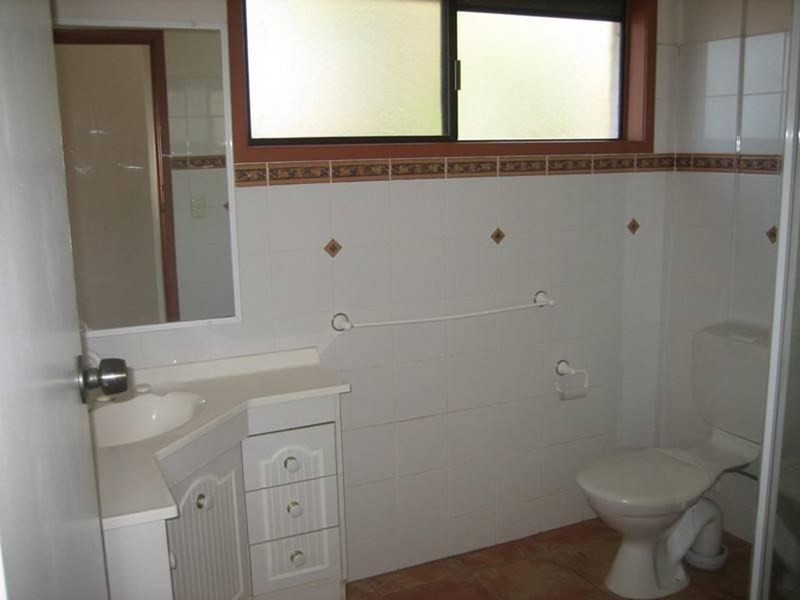 2/35 Laguna Avenue, Palm Beach QLD 4221