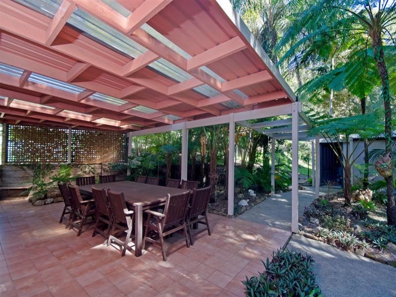 8 Karawatha Drive, Currumbin Waters QLD 4223