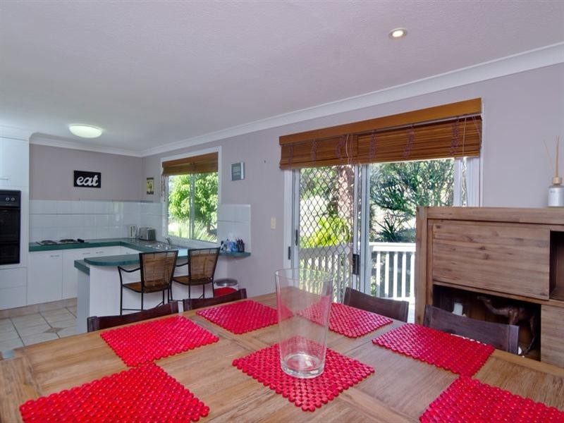 8 Karawatha Drive, Currumbin Waters QLD 4223