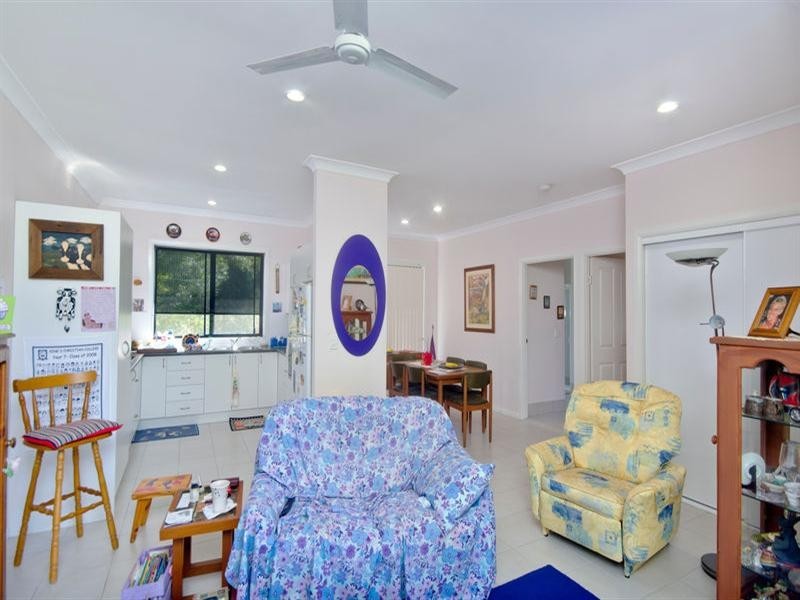8 Karawatha Drive, Currumbin Waters QLD 4223