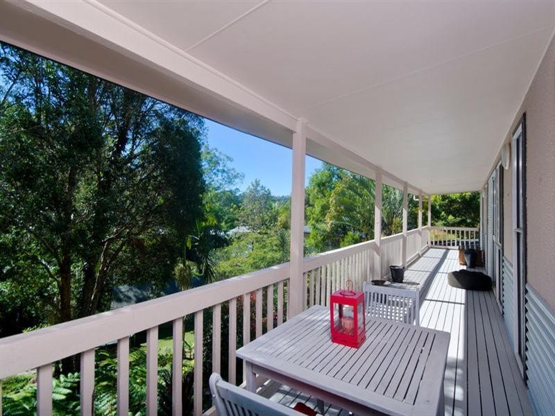 8 Karawatha Drive, Currumbin Waters QLD 4223