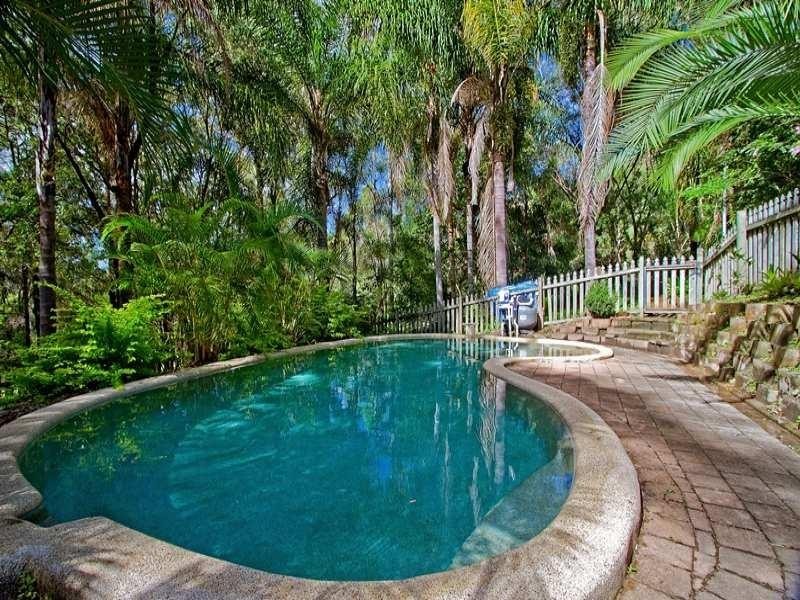 33 Sullivan Road, Tallebudgera QLD 4228