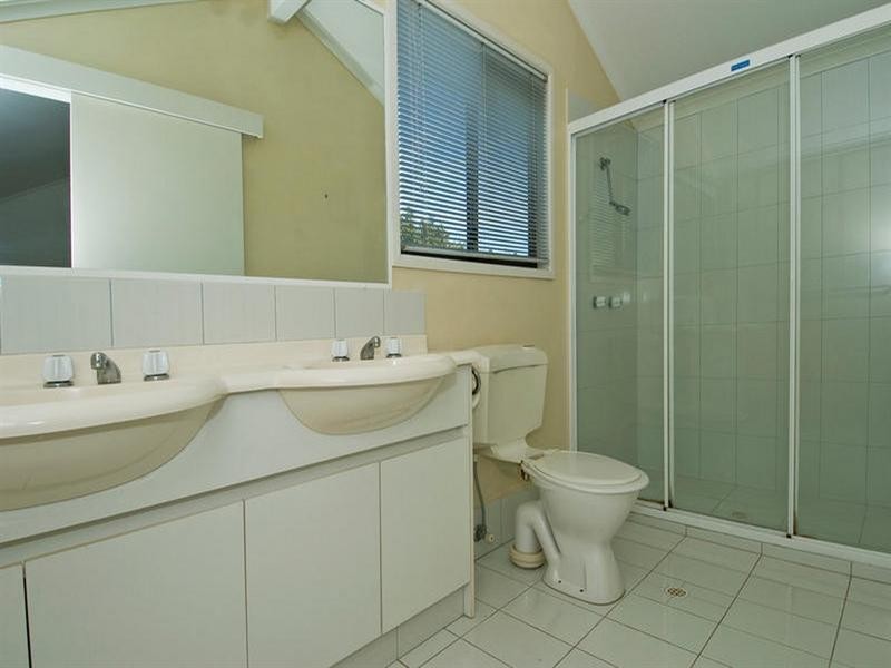 7 Doubleview Drive, Elanora QLD 4221