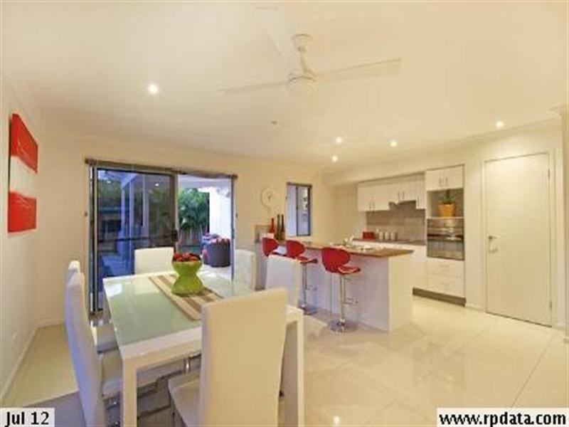 19 Twenty Seventh Avenue, Palm Beach QLD 4221