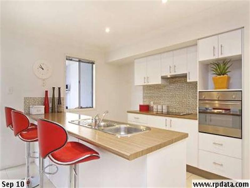 19 Twenty Seventh Avenue, Palm Beach QLD 4221