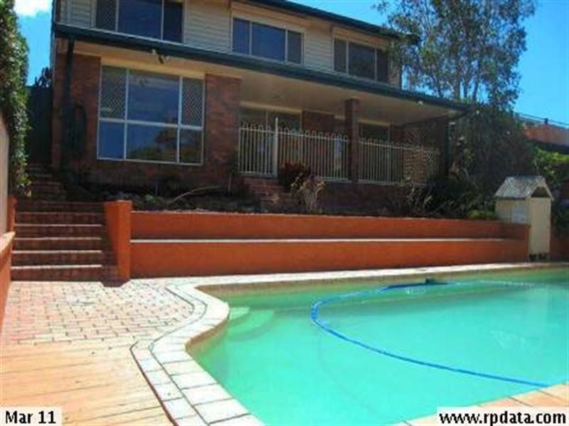 16 Vista Street, Elanora QLD 4221