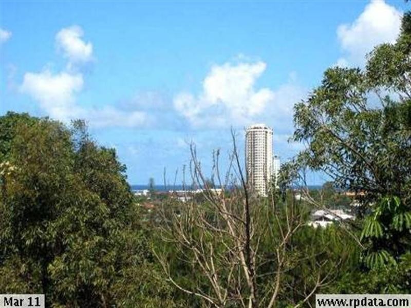 16 Vista Street, Elanora QLD 4221