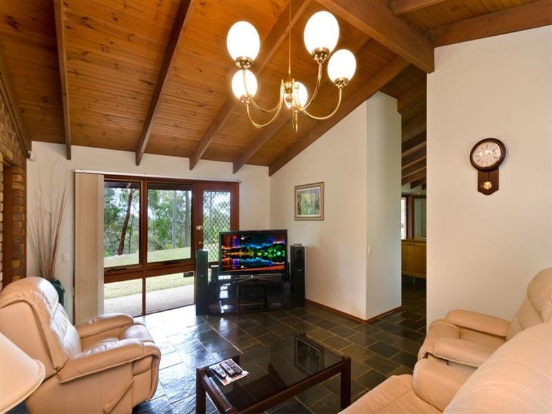 18 Carapook Crescent, Tallebudgera QLD 4228