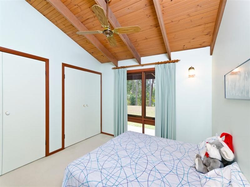 18 Carapook Crescent, Tallebudgera QLD 4228