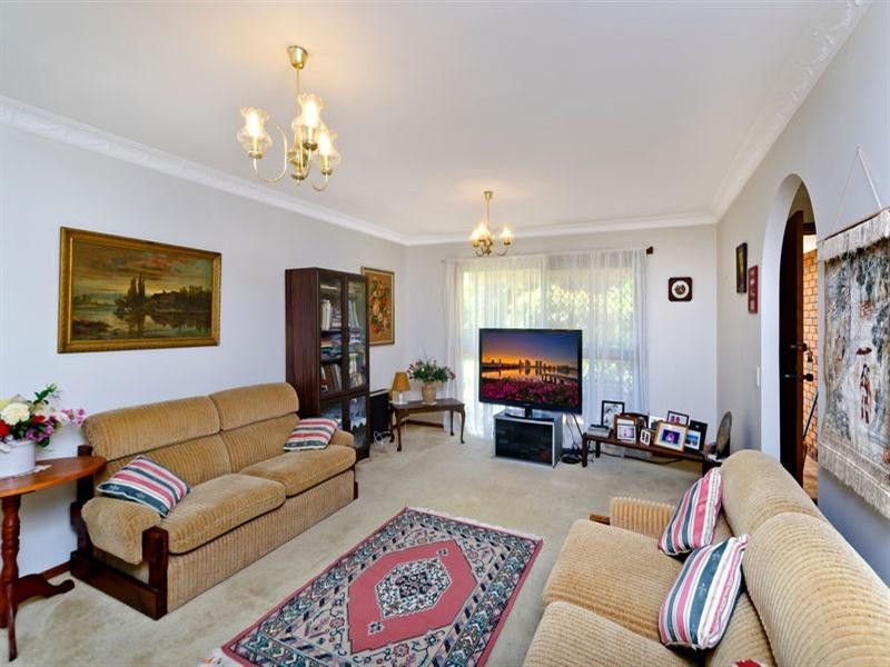 64 Barrier Reef Drive, Mermaid Waters QLD 4218