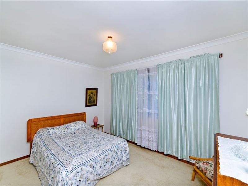 64 Barrier Reef Drive, Mermaid Waters QLD 4218