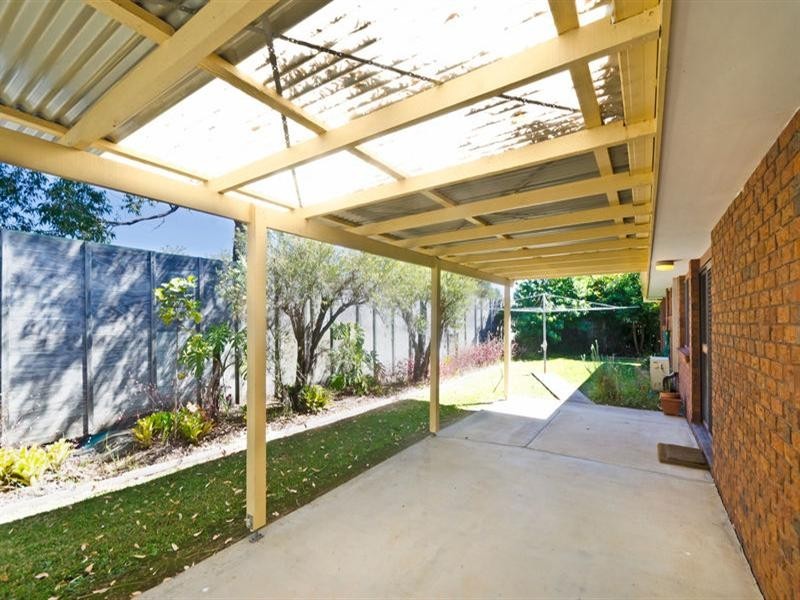 64 Barrier Reef Drive, Mermaid Waters QLD 4218