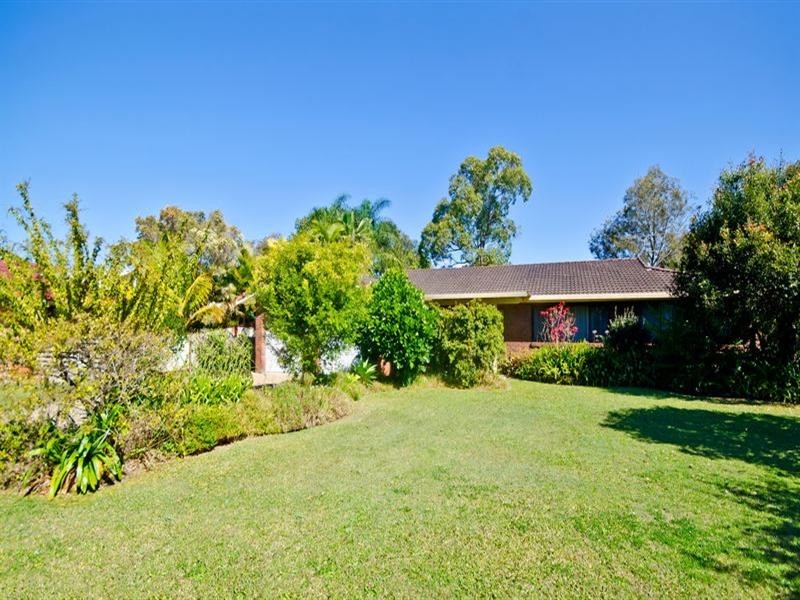 64 Barrier Reef Drive, Mermaid Waters QLD 4218