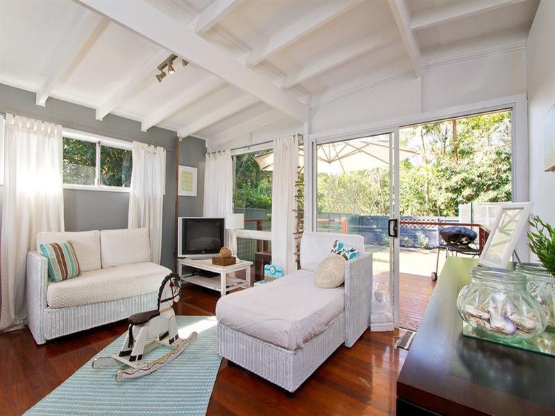 7 Waikiki Avenue, Palm Beach QLD 4221