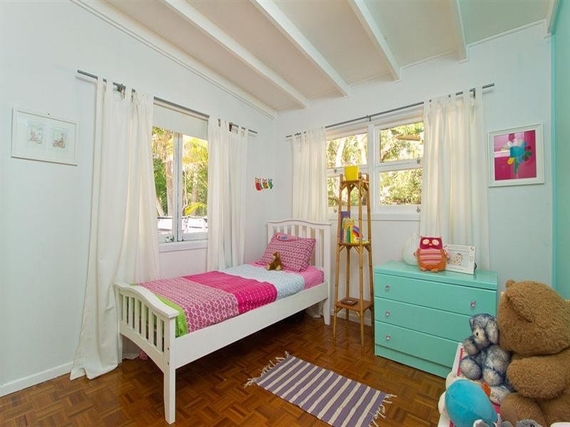 7 Waikiki Avenue, Palm Beach QLD 4221