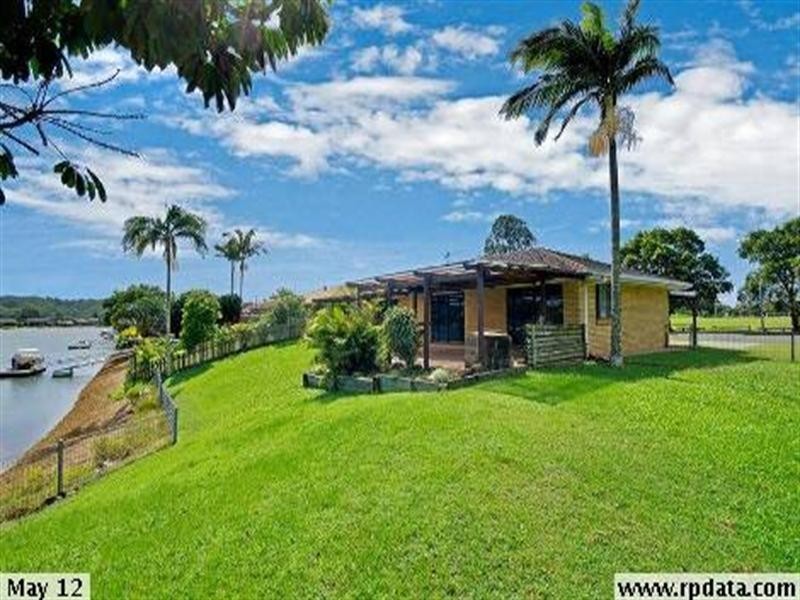 136 Melaleuca Drive, Palm Beach QLD 4221