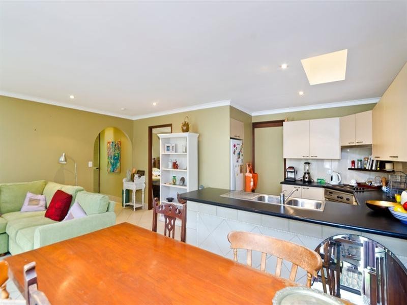 1 and 2/19 Laguna Avenue, Palm Beach QLD 4221