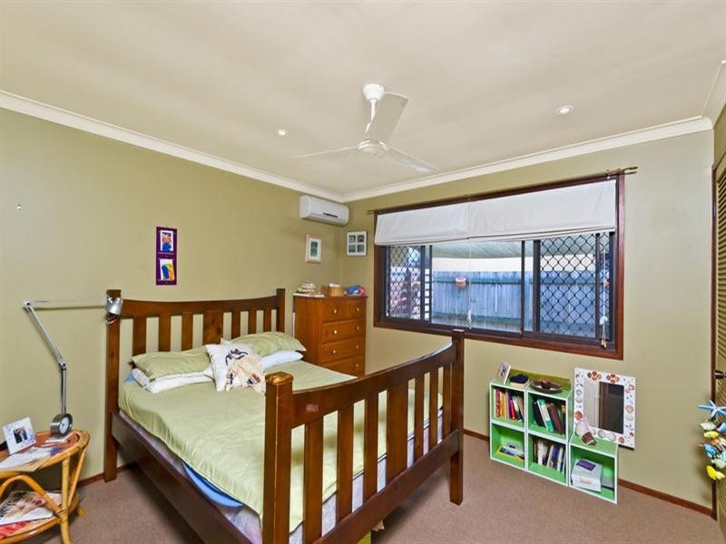 1 and 2/19 Laguna Avenue, Palm Beach QLD 4221