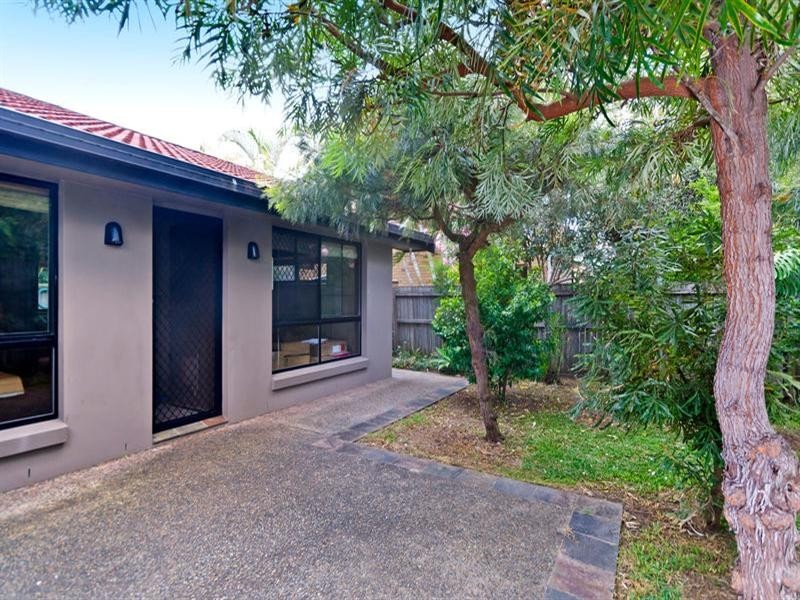 1 and 2/19 Laguna Avenue, Palm Beach QLD 4221