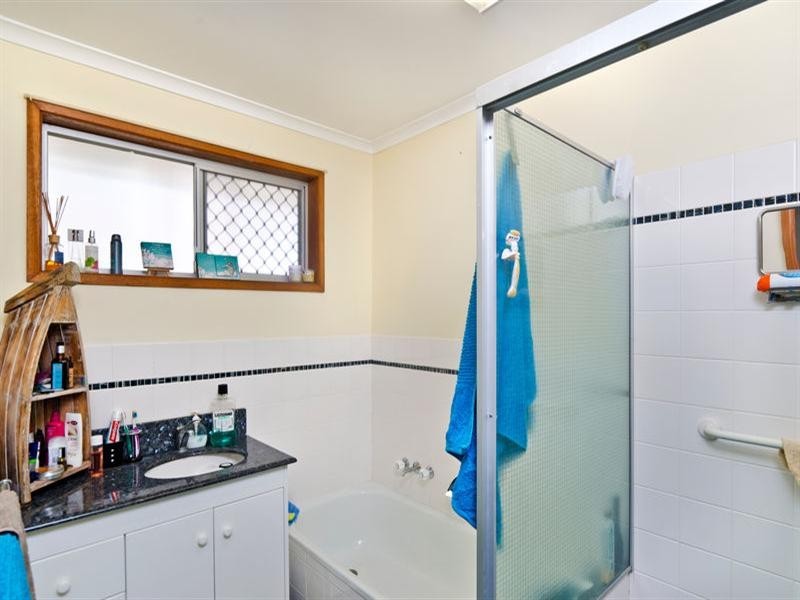 2/53 Tallebudgera Drive, Palm Beach QLD 4221