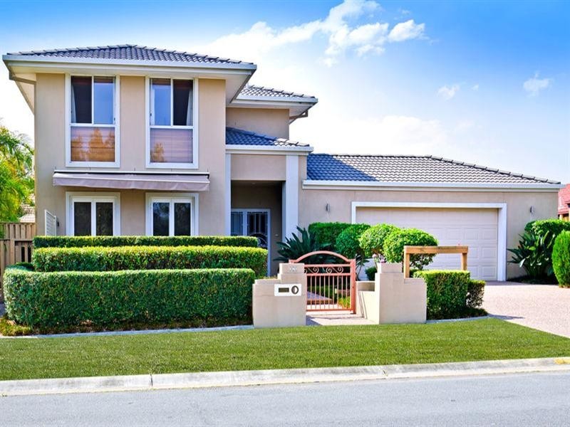 13 Baekea Drive, Elanora QLD 4221