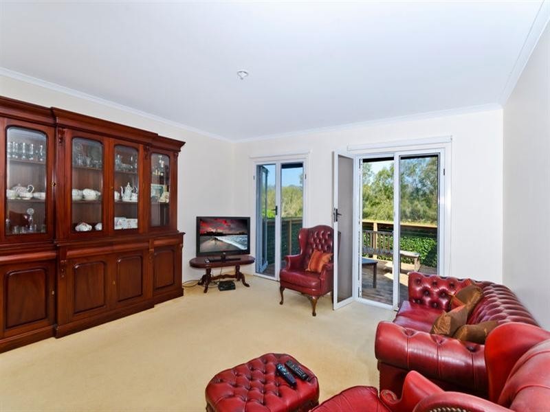 13 Baekea Drive, Elanora QLD 4221