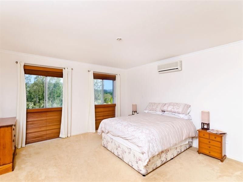 13 Baekea Drive, Elanora QLD 4221